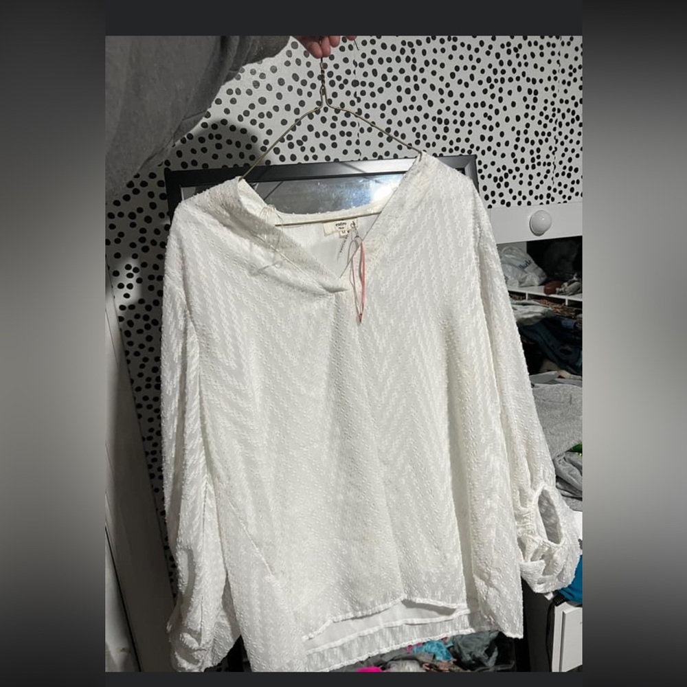 NWT Entro size M blouse